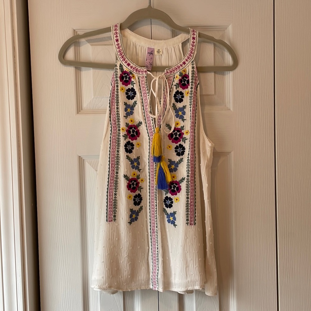 Alya Embroidered Summer Tank